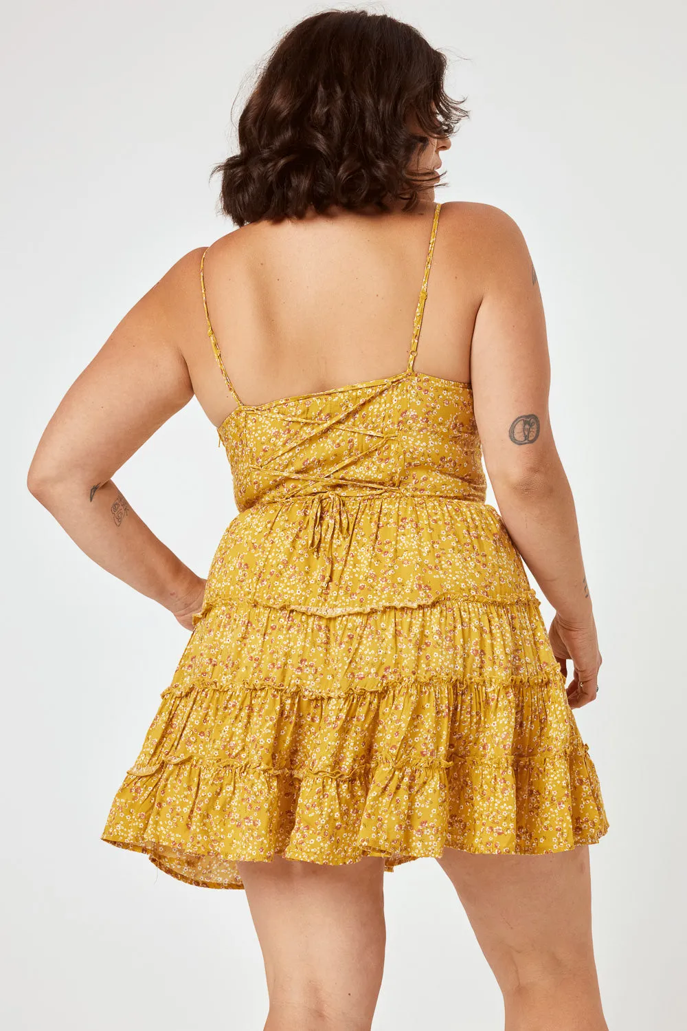 Muster Floral Lace Up Back Ruffle Dress