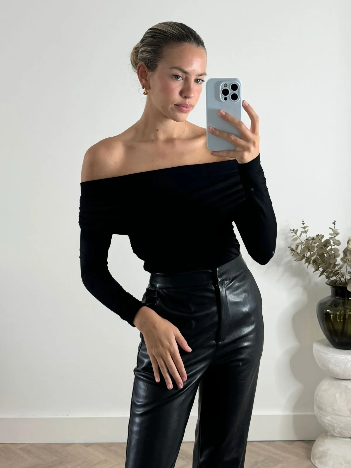 Tatiana Long Sleeve Bardot Top / Black